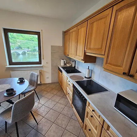 Mv Roemerlodge Mit Einmaligem Moselpanoramablick Apartamento *