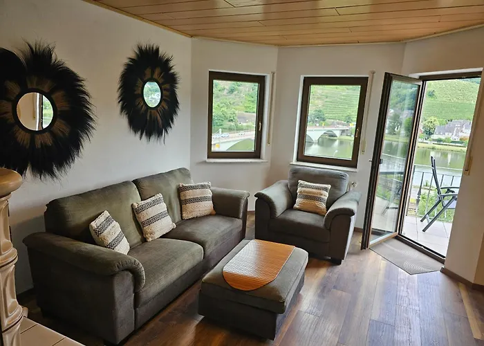 Mv Roemerlodge Mit Einmaligem Moselpanoramablick טריס-קארדן