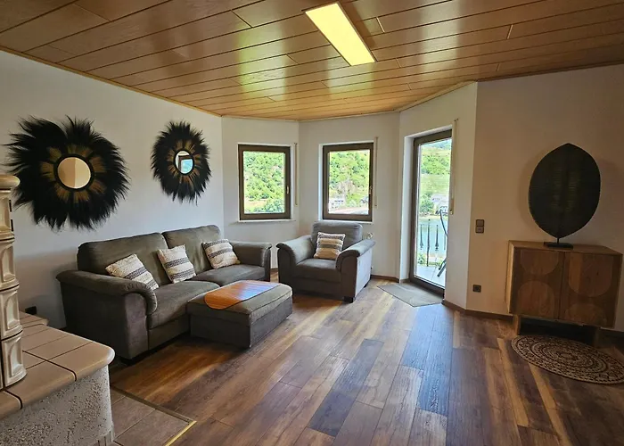 Mv Roemerlodge Mit Einmaligem Moselpanoramablick *